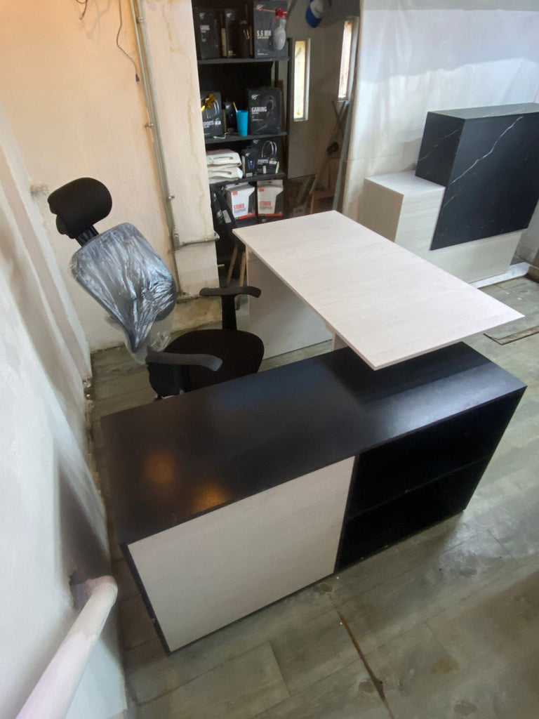Escritorio en L "Escuadra" con Gabinete de madera de  melamina.