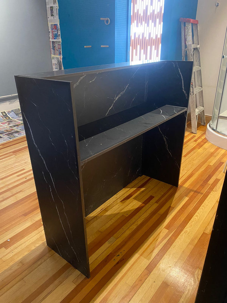 Recepción Marmol Negro