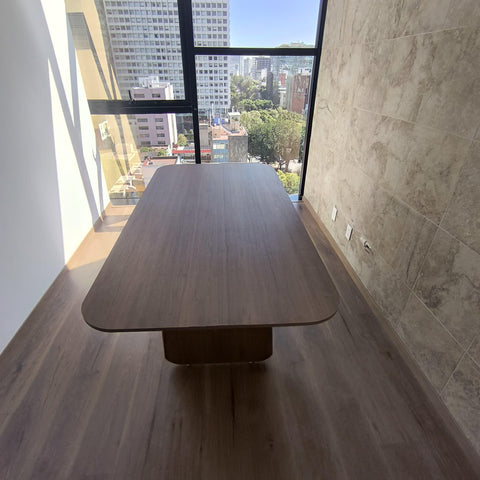 Mesa para sala de juntas 8 personas 2.40x1.10mts
