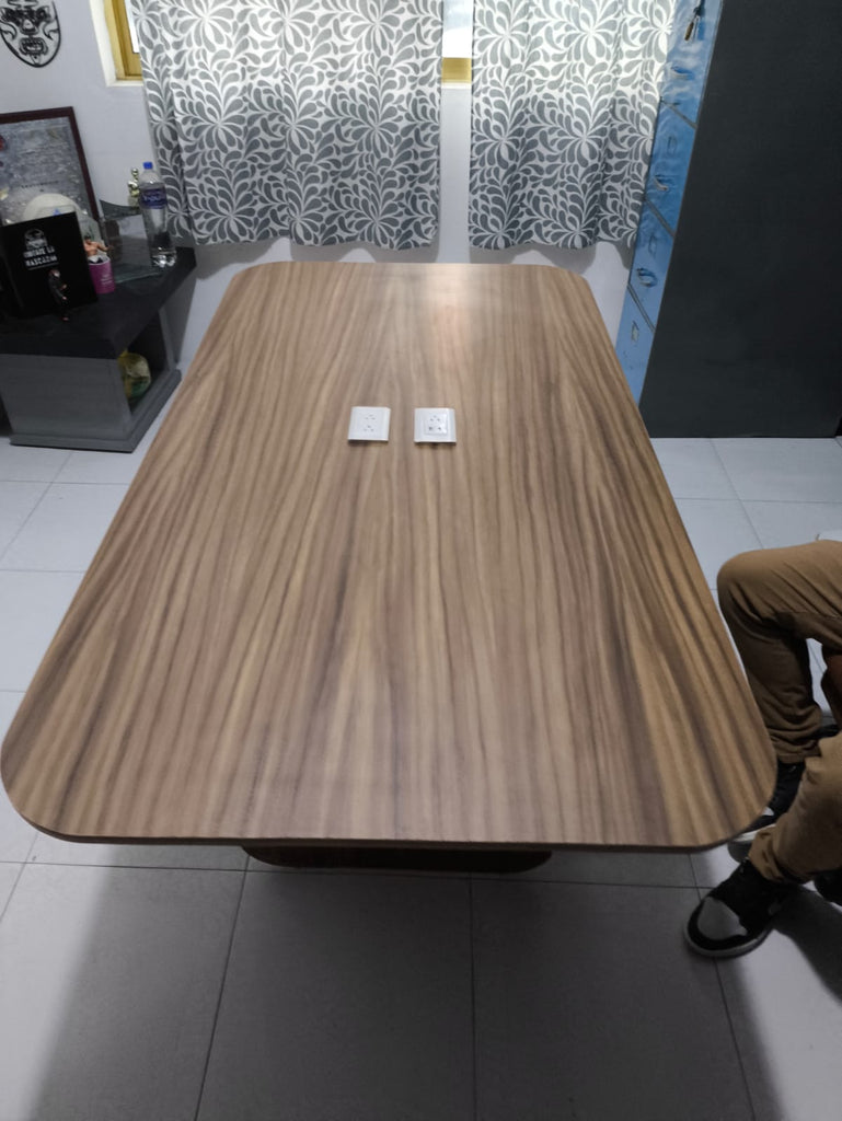 Mesa para sala de juntas 8 personas 2.40x1.10mts con contactos  (2 usb y 3 contactos)