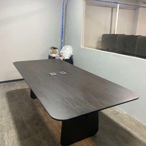 Mesa para sala de juntas 6 Plazas con Contactos y USB